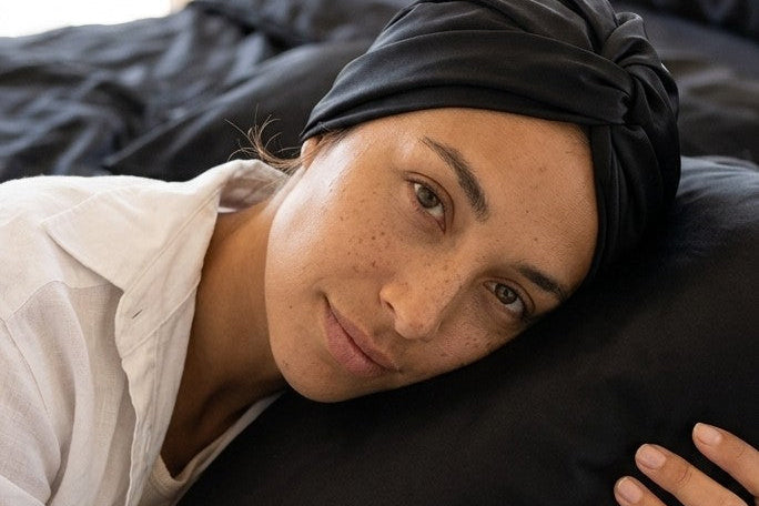 The Glow: Ultra Soft Mulberry Silk Bonnet, 25 Momme, 6A